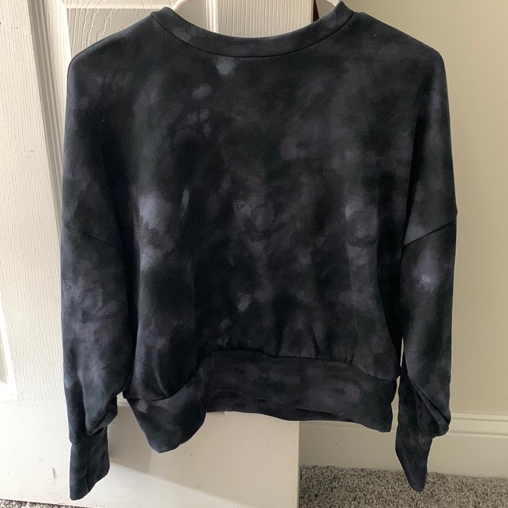 NWOT cropped tie dye old navy sweatshirt